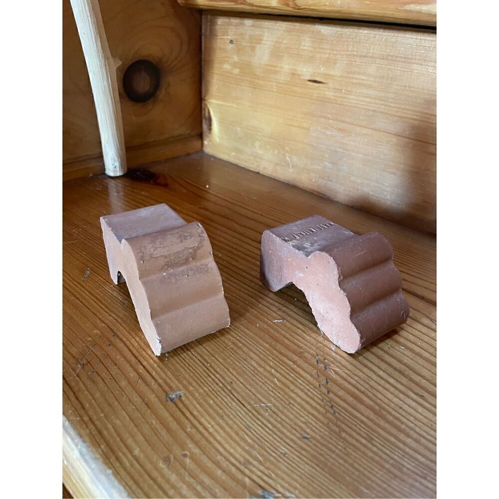Vintage Terra Cotta Planter Pot FOOT/TOE/RISER